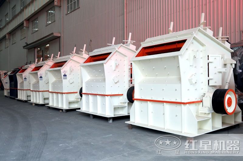 反擊式破碎機(jī)現(xiàn)貨多多，歡迎前來(lái)購(gòu)買(mǎi)